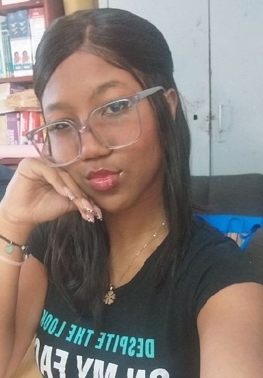 Chama from Dominican Republic, online on StrangerLine