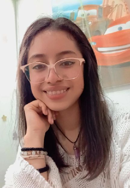 Emma from Ecuador, online to talk on StrangerLine