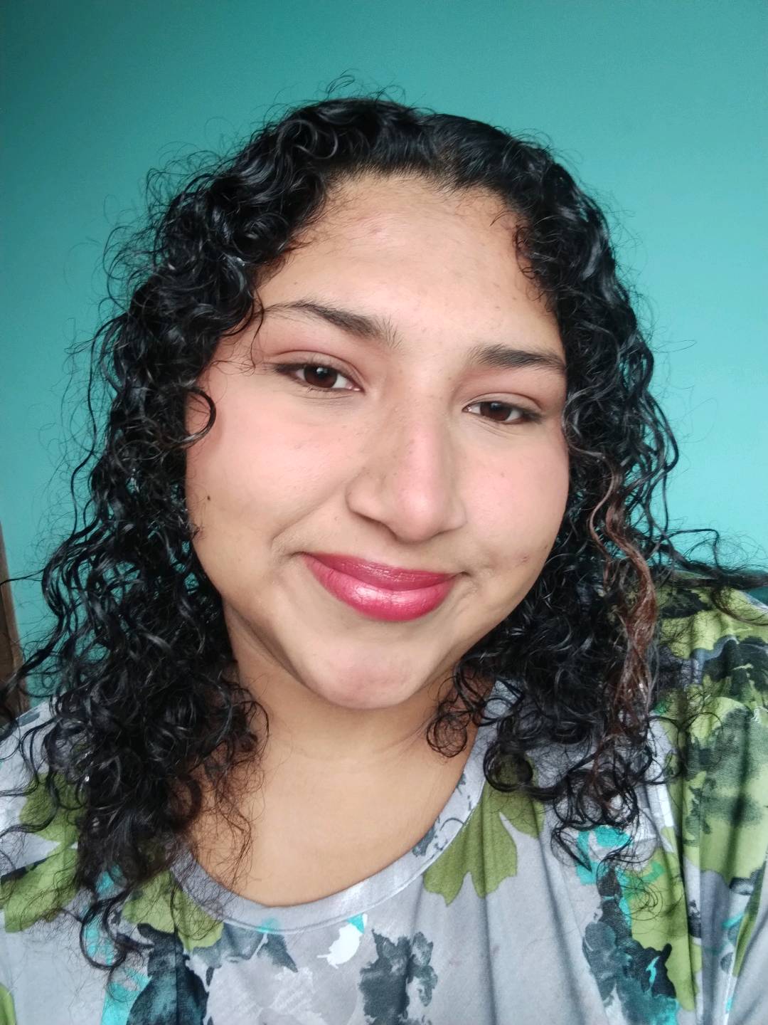 Mafersyta from Ecuador, online on StrangerLine